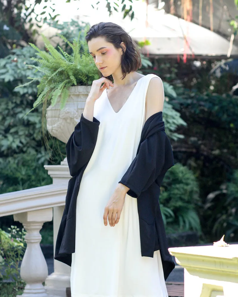 Perri Sleeveless V-Neck Maxi Dress