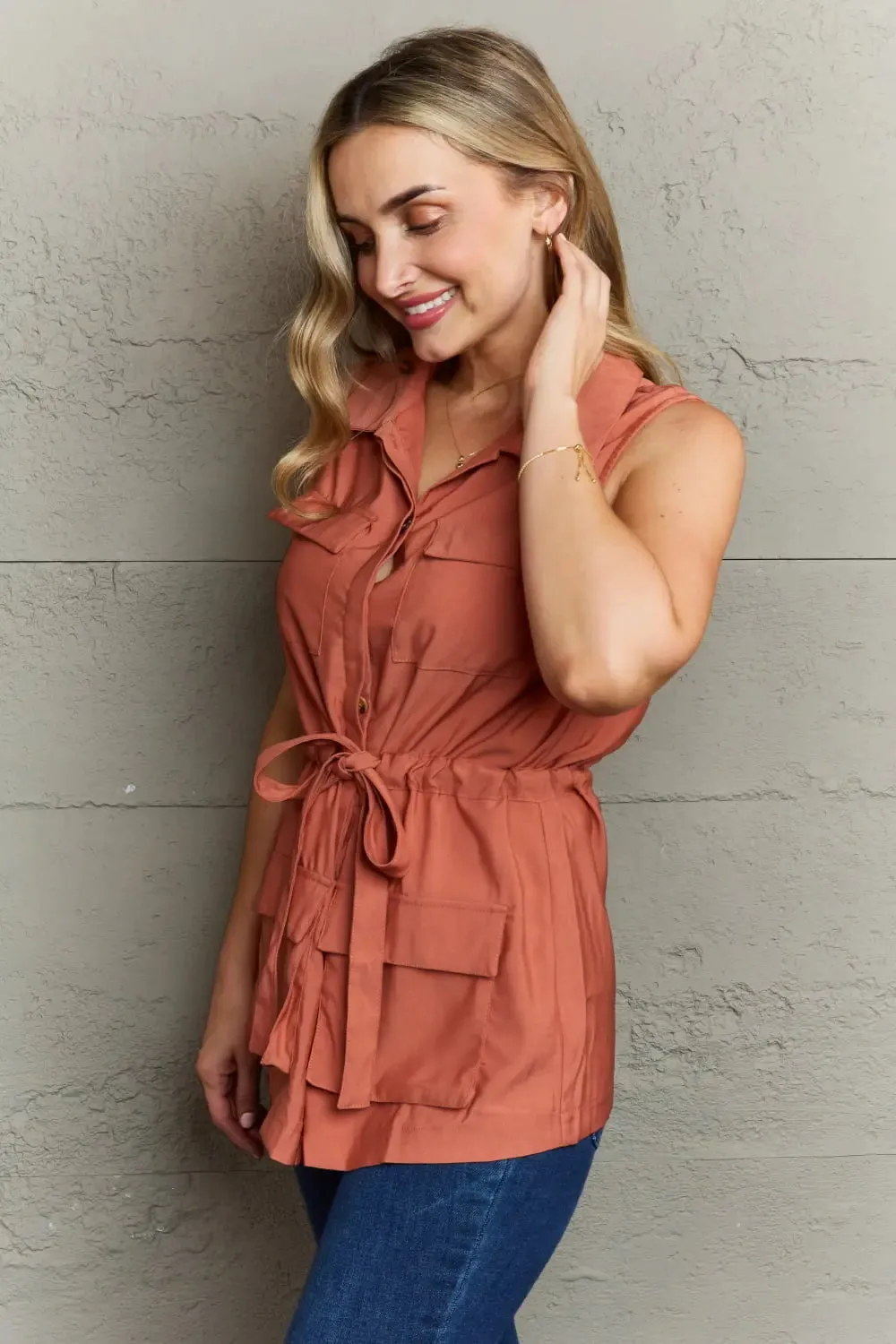 Women's Top - Sleeveless Collared Button Down Top by Ninexis